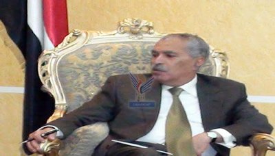 وزير الخارجية ينقل رسالة من رئيس الجمهورية إلى أمير الكويت