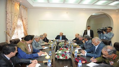 رئيس الجمهورية يرأس اجتماعا لهيئة مستشاريه واللجنة الأمنية العليا