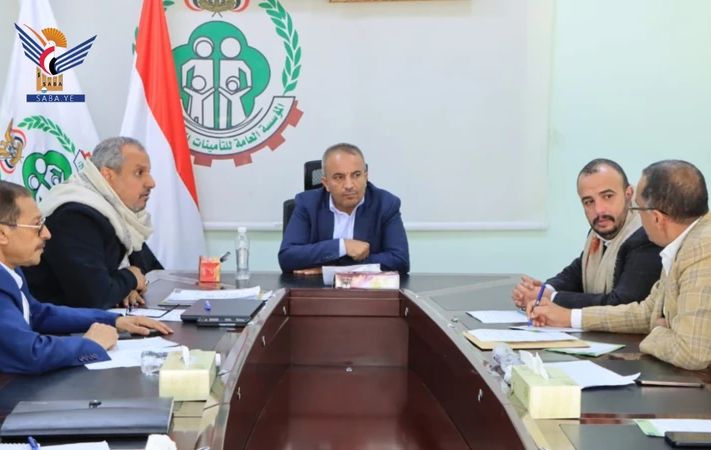 اجتماع برئاسة الحوالي يناقش الشراكة بين مؤسسة التأمينات والقطاع الخاص