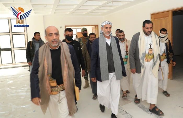 العلامة مفتاح يتفقد الأعمال التجهيزية لمبنى المجمع الحكومي لمحافظة صنعاء