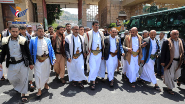 الدكتور أبو لحوم يضع حجر الأساس لعدد من المشاريع الخدمية بالمحويت