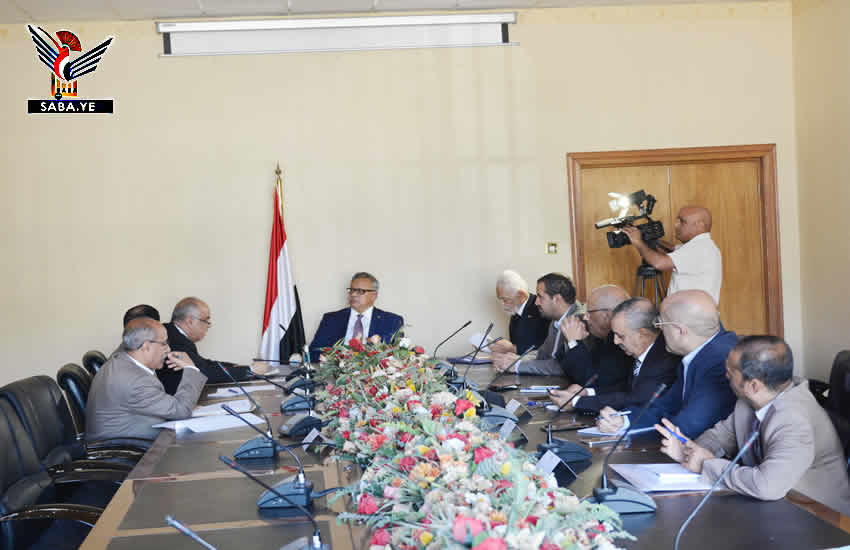 اجتماع برئاسة رئيس الوزراء يستعرض التحضيرات النهائية لمؤتمر الاستثمار