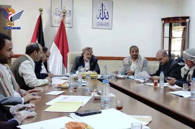 مناقشة الجوانب المتعلقة بإعداد خطة وزارة النفط والمعادن للعام ١٤٤٨هـ