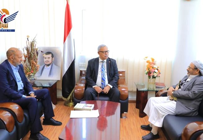 ابن حبتور يطلع على سير التحضير للمؤتمر الرابع "فلسطين قضية الأمة المركزية"