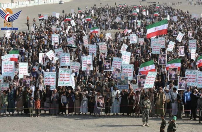 مسيرات حاشدة بتعز تؤكد التضامن مع الشعب الإيراني في مواجهة أعداء الأمة