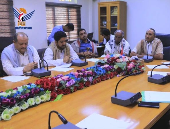 مناقشة خطة مشاريع الإحسان الرمضانية بمحافظة الحديدة