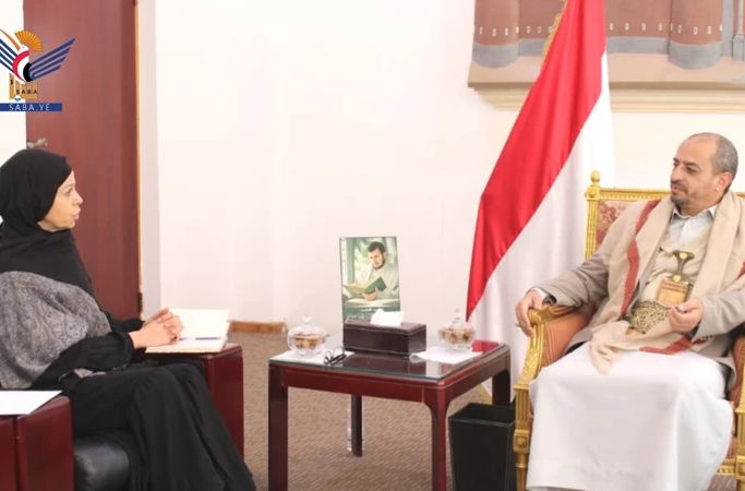 نائب وزير الخارجية يلتقي رئيسة بعثة اللجنة الدولية للصليب الأحمر بصنعاء