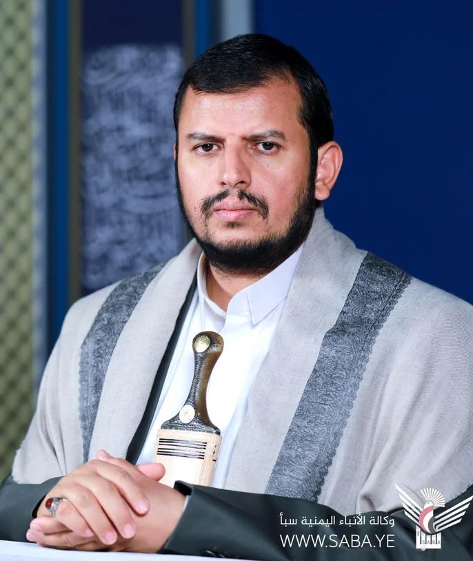 قائد الثورة: الشهيد الغماري تميز بالابتكار والتكيف وأسهم ورفاقه في تحقيق نقلة فارقة في القدرات والإمكانات