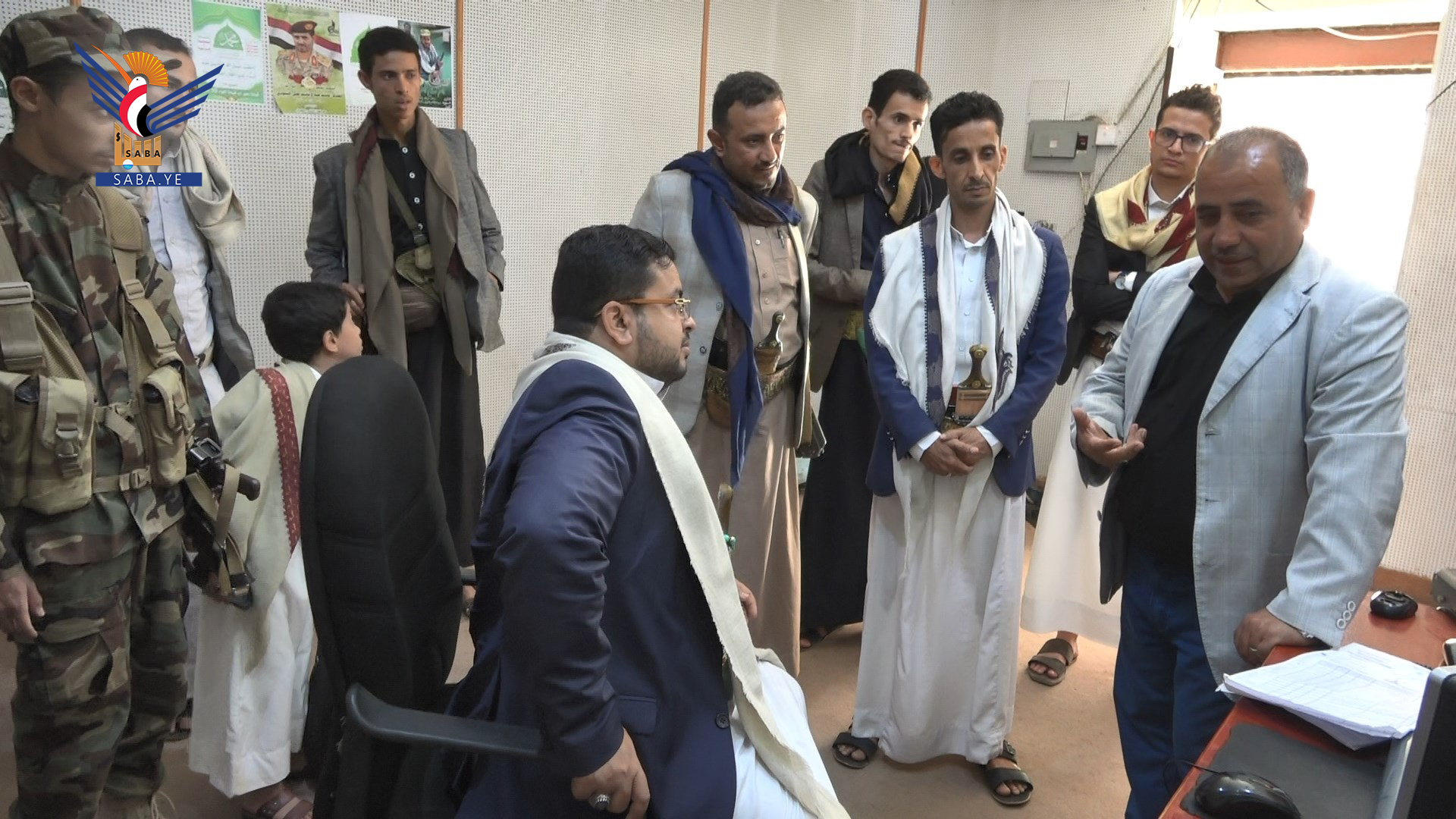 رئيس مجلس إدارة وكالة سبأ يطلع على سير العمل في إذاعتي إب وتعز