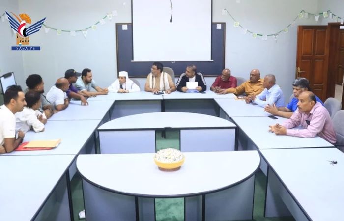 اجتماع بالحديدة يناقش خطة دعم الجبهة الثقافية وتفعيل دور الفنانين والمبدعين