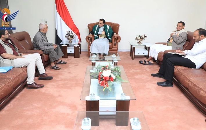 وزير المالية يشيد بأداء صندوق صيانة الطرق والجسور