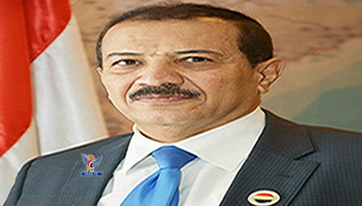 وزير الخارجية يهنئ نظيره الأذربيجاني بالعيد الوطني